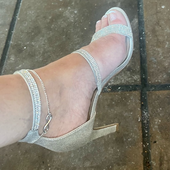 Meet your Posher, Georgette - Picture 4 of 4